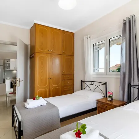 Paraskevi Apartment *